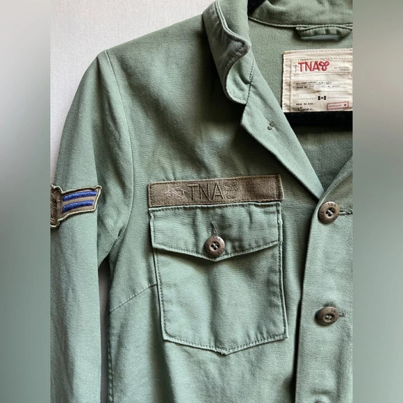 TNA Aritzia  Military utility button up patch cotton shirt Sz XS - Picture 4 of 11